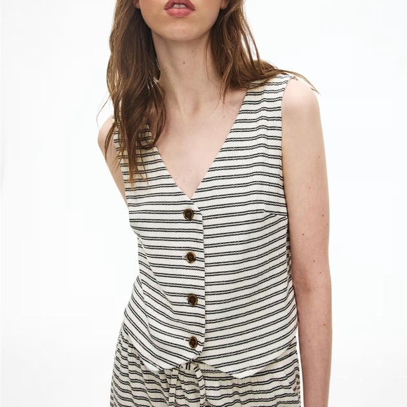 H&M Tops - H&M Black and Cream Striped Vest